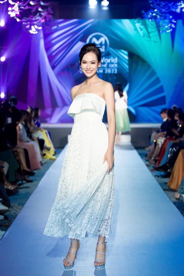 Dàn thí sinh Miss World Vietnam 2022 đọ dáng yêu kiều như tiểu thư trước thềm chung kết ảnh 7