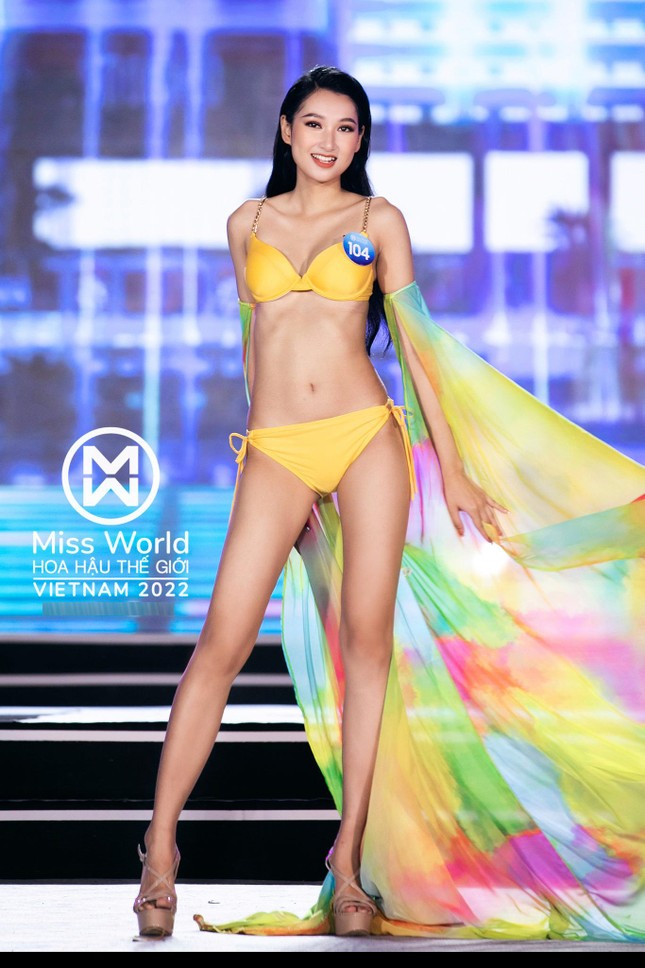 Ngoài top 3, hai thí sinh còn lại của top 5 Miss World VN cũng ứng xử 'nuốt mic' và có profile khủng ảnh 5