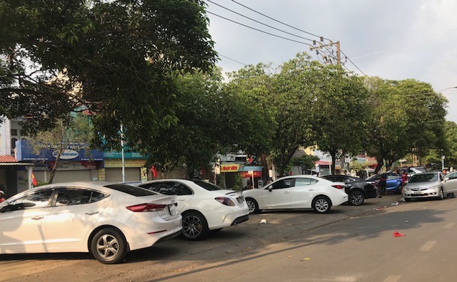 Chen chúc đưa xe đi… “tắm rửa, gội đầu” ảnh 11