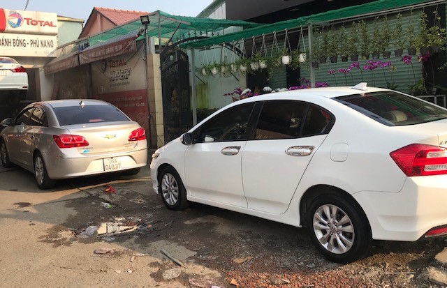 Chen chúc đưa xe đi… “tắm rửa, gội đầu” ảnh 12