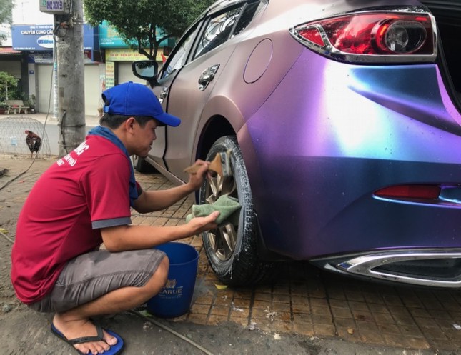 Chen chúc đưa xe đi… “tắm rửa, gội đầu” ảnh 6