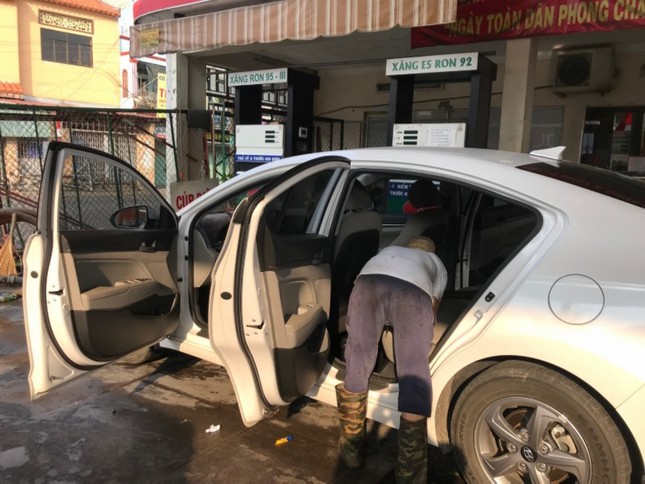 Chen chúc đưa xe đi… “tắm rửa, gội đầu” ảnh 8