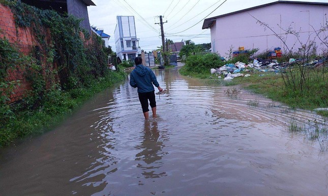 Truy nguyên nhân trận lụt ‘lịch sử’ ở Lâm Đồng, tìm thấy thi thể người bị lũ cuốn ảnh 3