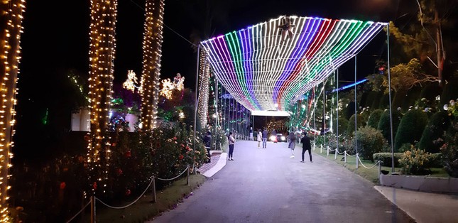 Rộn ràng không khí đón Giáng sinh 2018 ảnh 58