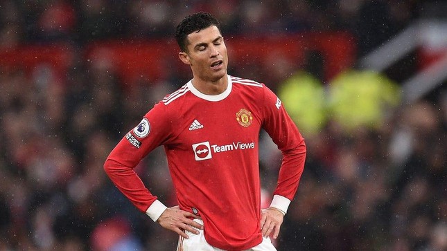 Huyền thoại MU: Ronaldo là tấm gương xấu ở sân Old Trafford ảnh 1