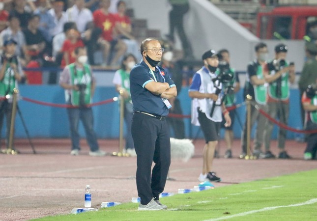 Trực tiếp U23 Việt Nam vs U23 Malaysia 0-0 (hiệp 1): Thủ môn Malaysia từ chối nỗ lực của Tiến Linh ảnh 6