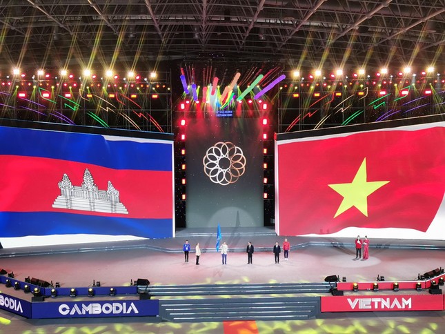 Trực tiếp Lễ bế mạc SEA Games 31: Tạm biệt Việt Nam, xin chào Campuchia 2023-SEA Games 32 ảnh 16