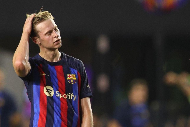 Tất tần tật về vụ De Jong bị ‘tống tiền’ và sự tàn nhẫn của Barca ảnh 1