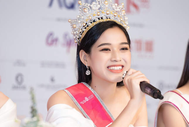 Hoa hậu Đỗ Thị Hà tiết lộ mẫu bạn trai lý tưởng ảnh 3