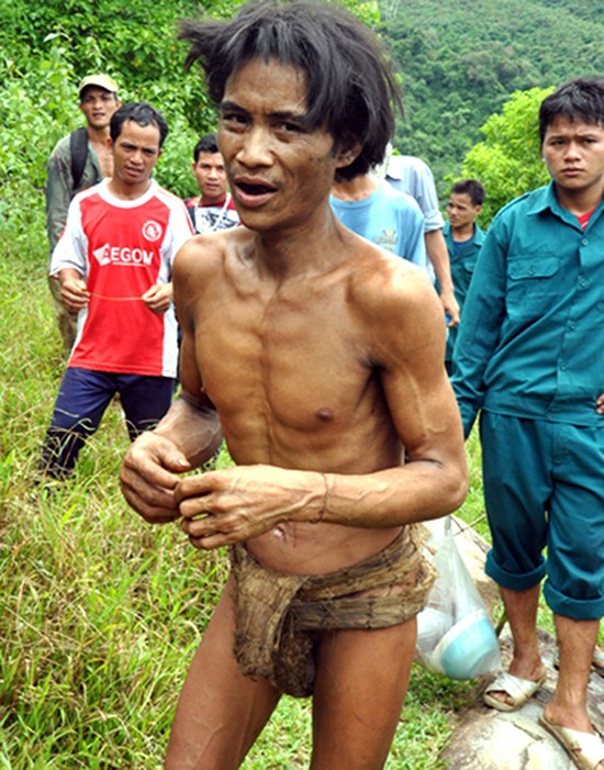 'Người rừng' sau 7 năm về làng ảnh 2