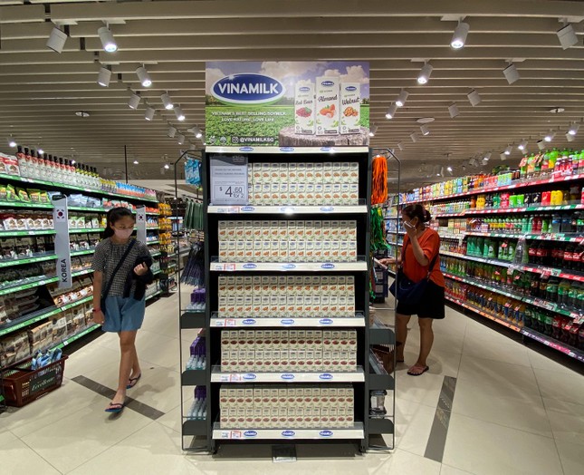 Vinamilk xuất khẩu sữa tươi chứa tổ yến đi Singapore ảnh 3
