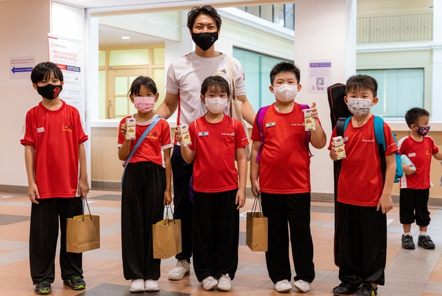 Vinamilk xuất khẩu sữa tươi chứa tổ yến đi Singapore ảnh 4