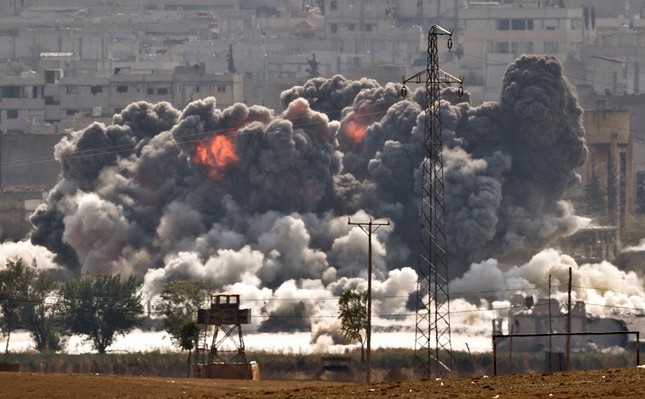 Cận cảnh Kobani trong vòng vây phiến quân IS ảnh 1