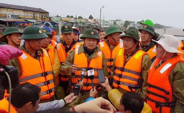 Bão số 16 - Tembin giảm còn cấp 8 - 9, cách Côn Đảo 130km ảnh 13