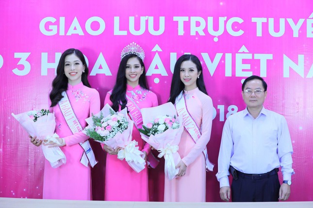 Á hậu 1 HHVN 2018 Bùi Phương Nga: 'Hoa hậu là người đẹp nhất' ảnh 21