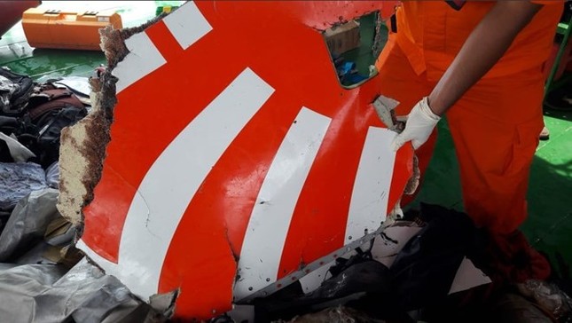 Indonesia xác nhận không ai sống sót trong vụ tai nạn máy bay ảnh 12