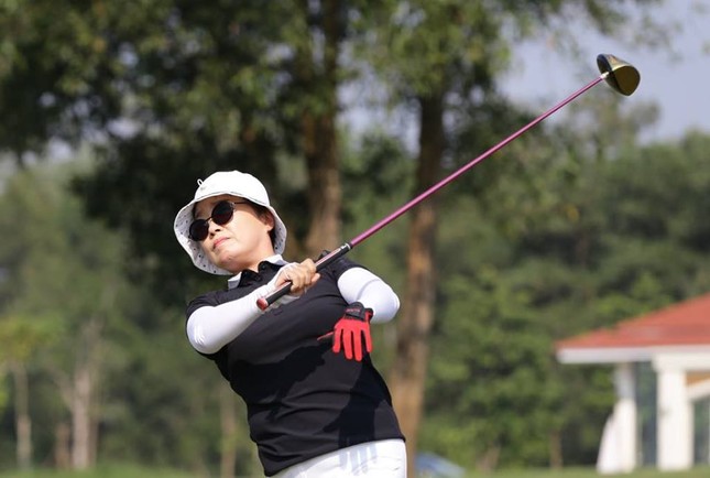 144 golfer và 6 giờ trải nghiệm thú vị trên sân Kings Course ảnh 51