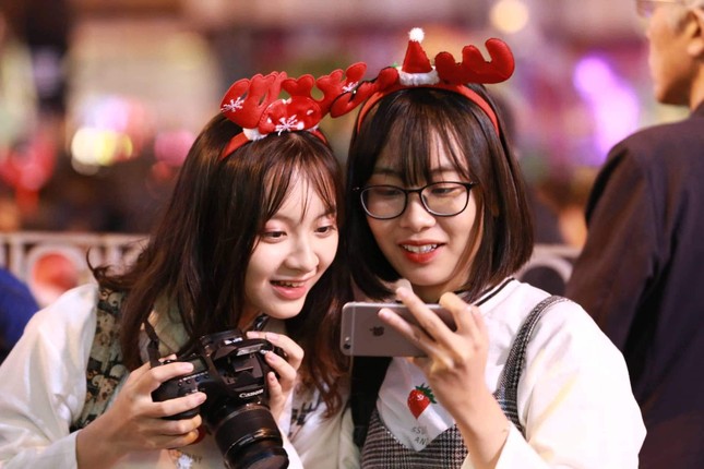 Rộn ràng không khí đón Giáng sinh 2018 ảnh 21
