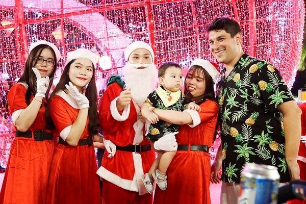 Rộn ràng không khí đón Giáng sinh 2018 ảnh 15