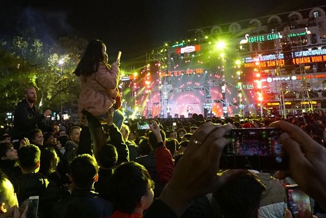 Thế giới rực rỡ pháo hoa thời khắc chuyển sang năm 2019 ảnh 53
