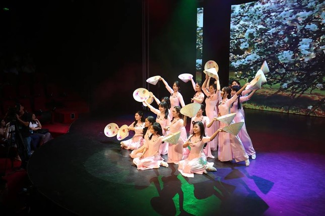 Xướng tên hai Đại sứ Thiện chí Hoa Anh Đào năm 2019 ảnh 26
