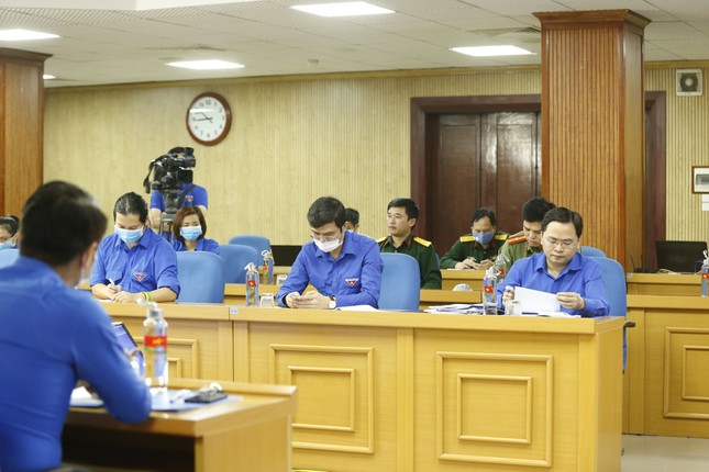 Bí thư thứ nhất T.Ư Ðoàn: ĐVTN đoàn kết một lòng, chung tay đẩy lùi dịch COVID-19 ảnh 9