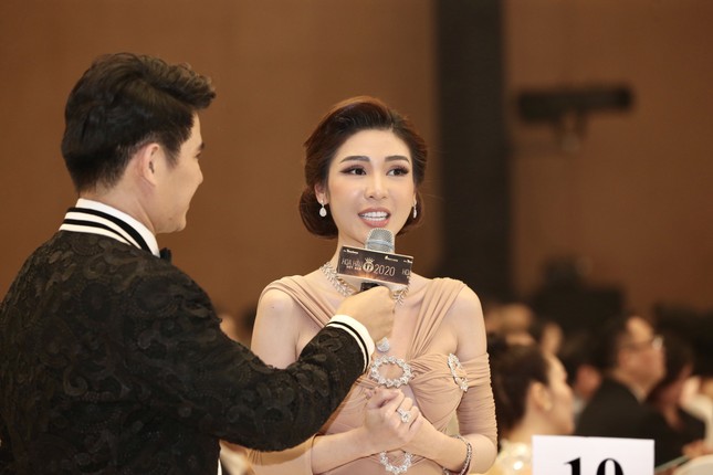 Truyền hình trực tiếp Chung kết toàn quốc Hoa hậu Việt Nam 2020 trên sóng VTV3 ảnh 39
