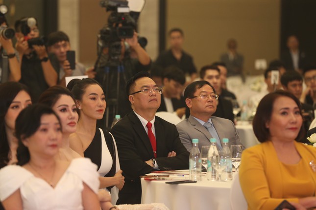 Truyền hình trực tiếp Chung kết toàn quốc Hoa hậu Việt Nam 2020 trên sóng VTV3 ảnh 20