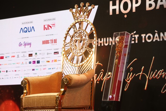 Truyền hình trực tiếp Chung kết toàn quốc Hoa hậu Việt Nam 2020 trên sóng VTV3 ảnh 49