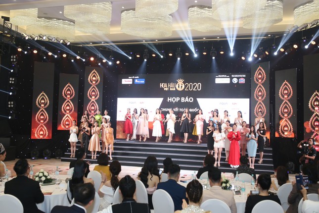 Truyền hình trực tiếp Chung kết toàn quốc Hoa hậu Việt Nam 2020 trên sóng VTV3 ảnh 27