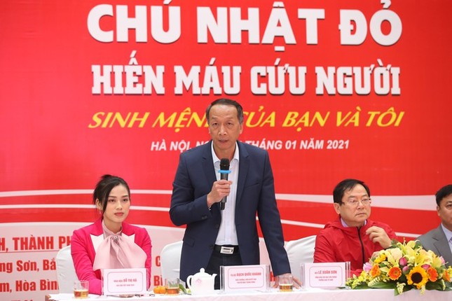 Giọt máu ấm giữa ngày đông lạnh ảnh 3