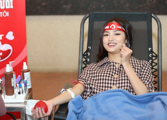 Giọt máu ấm giữa ngày đông lạnh ảnh 116