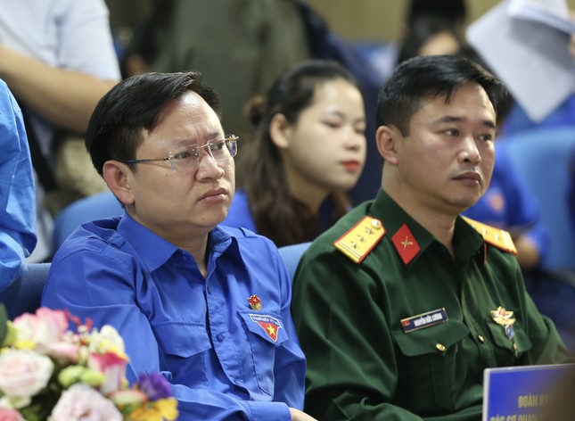 Thanh niên Việt Nam - Vững tin tiếp bước ảnh 8