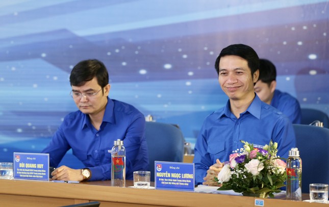 Thanh niên Việt Nam - Vững tin tiếp bước ảnh 7