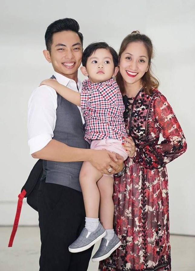 Khánh Thi tiết lộ cuộc sống với Phan Hiển, làm dâu nhà đại gia ảnh 1