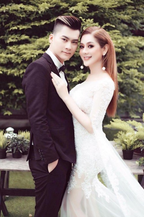 BẢN TIN Showbiz 11/12: Chi Pu bị chê hát live tệ khi đến Hàn biểu diễn ảnh 5