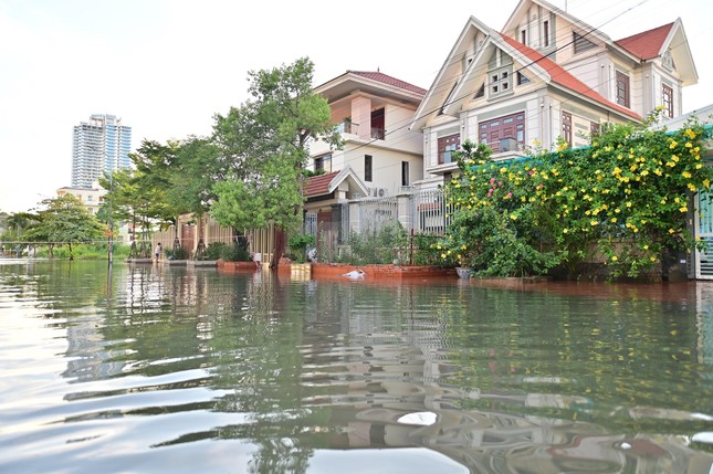 Hàng trăm biệt thự triệu đô ngập trong nước ở Quảng Ninh ảnh 3