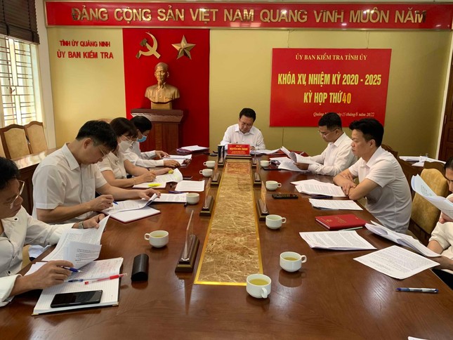 Ba cán bộ Sở Y tế Quảng Ninh bị khai trừ Đảng - Ảnh 1.