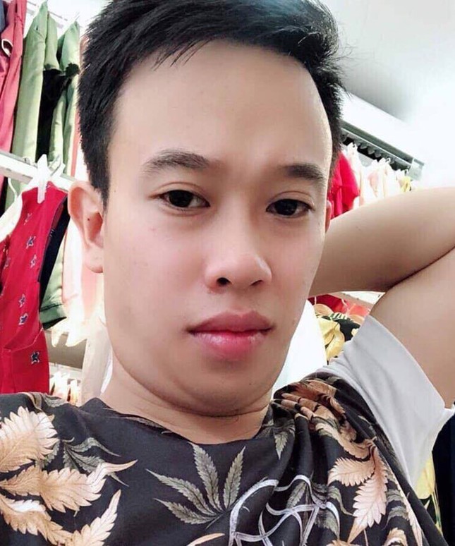 Con gái chủ tiệm vàng Quảng Ninh kể giây phút giằng co với tên cướp có súng ảnh 3
