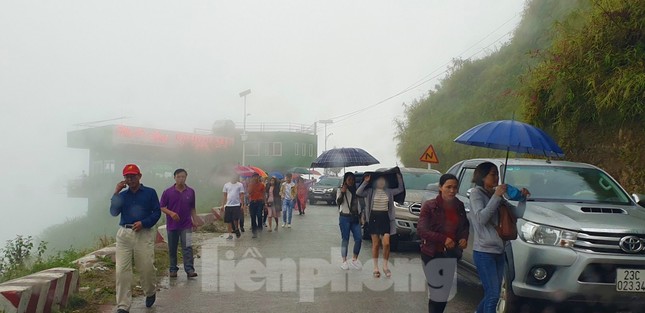 Panorama Mã Pì Lèng bị tạm dừng hoạt động và phản ứng của chủ công trình ảnh 1