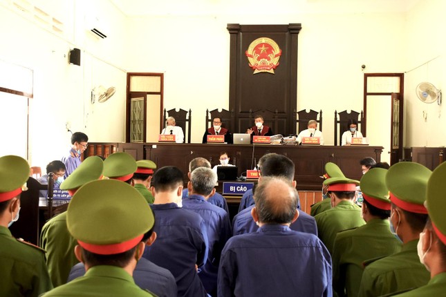 Xét xử nhóm người Trung Quốc mở xưởng ma tuý 'khủng' ở Kon Tum ảnh 1