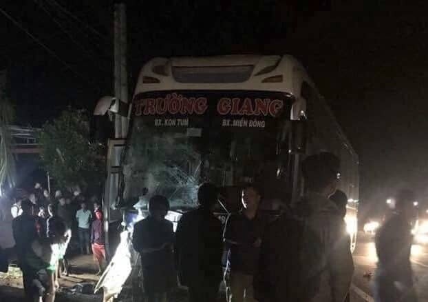 Xe cứu thương gây tai nạn liên hoàn, 3 người tử vong ảnh 2