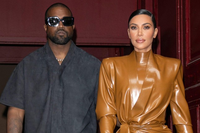 ¡Siguiendo a Kim Kardashian, la hermosa chica fue acusada de revelar intencionalmente un clip ¡Siguiendo a Kim Kardashian, la hermosa chica fue acusada de revelar intencionalmente un clip