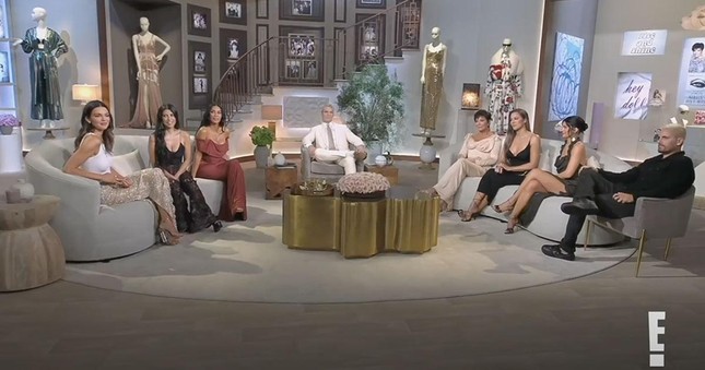 ¡Siguiendo a Kim Kardashian, la hermosa chica fue acusada de revelar intencionalmente un clip ¡Siguiendo a Kim Kardashian, la hermosa chica fue acusada de revelar intencionalmente un clip