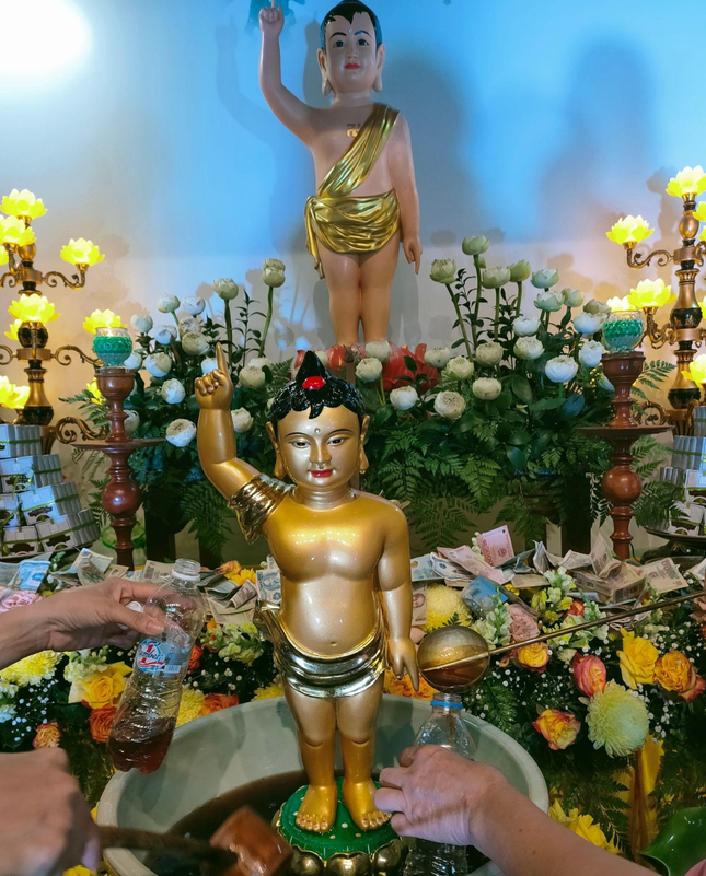 Đại lễ Phật đản tại chùa Quảng Luận - Khánh Vân ảnh 2
