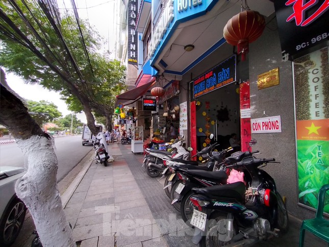 Khách sạn, nhà hàng Nha Trang ế ẩm vì vắng khách du lịch ảnh 9