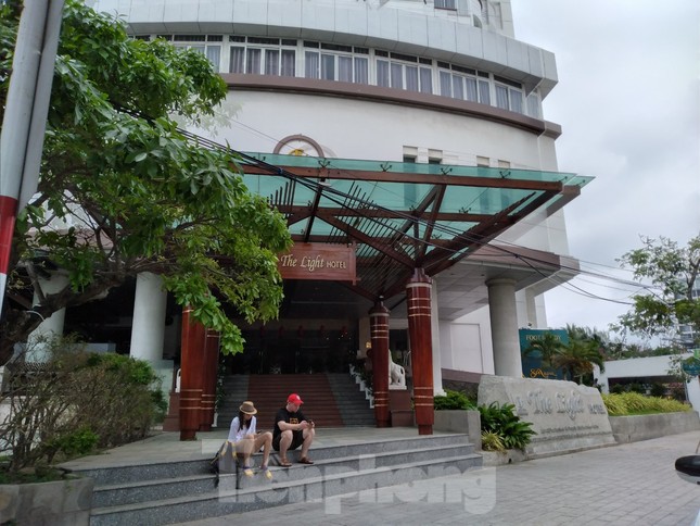 Khách sạn, nhà hàng Nha Trang ế ẩm vì vắng khách du lịch ảnh 6