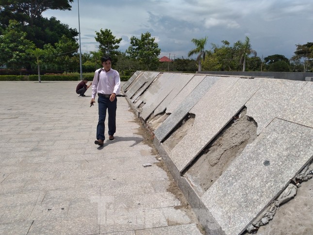 Chủ tịch Ninh Thuận chỉ đạo sửa công viên biển 90 tỷ đồng xuống cấp nghiêm trọng ảnh 11