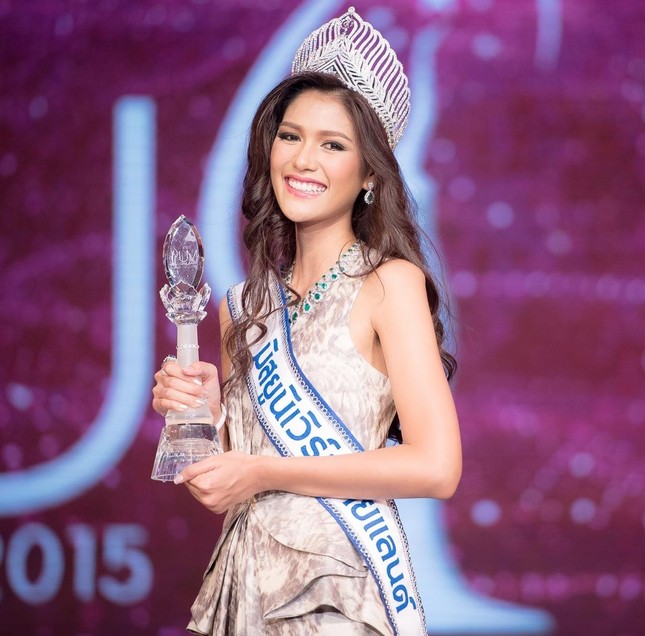 Hoa hậu Hoàn vũ Thái Lan 2015 bị tịch thu nhà vì nợ nần ảnh 2