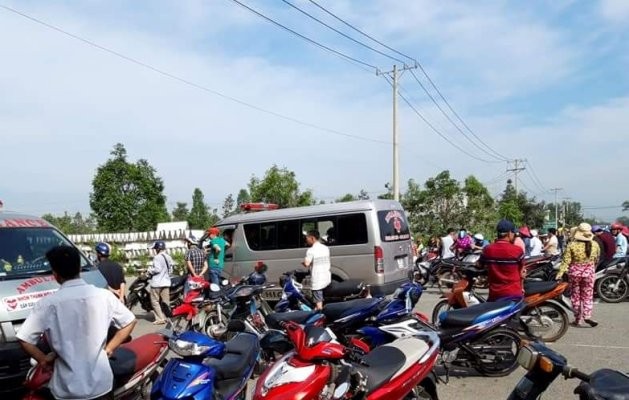Nghi án người đàn ông bị sát hại bên đường ảnh 1